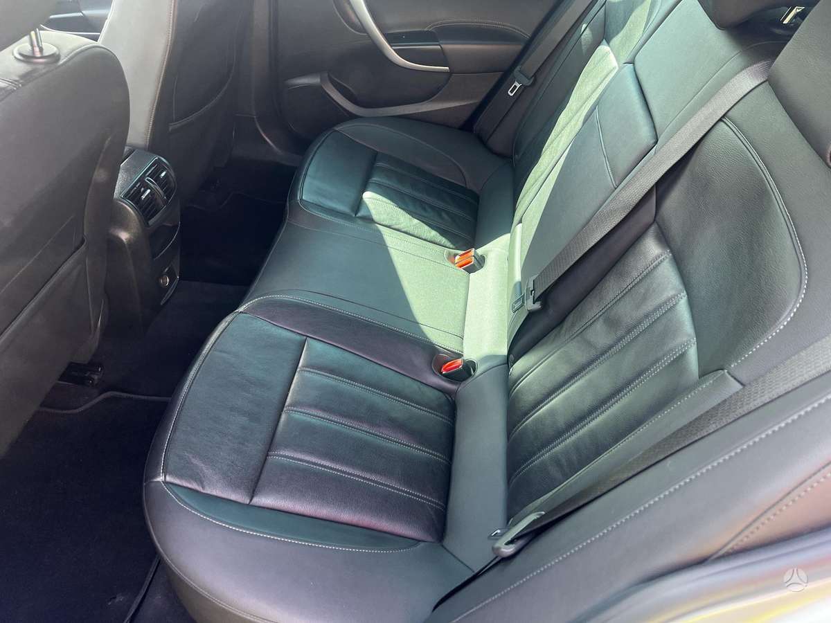 Opel Insignia, 1.6 l., Универсал