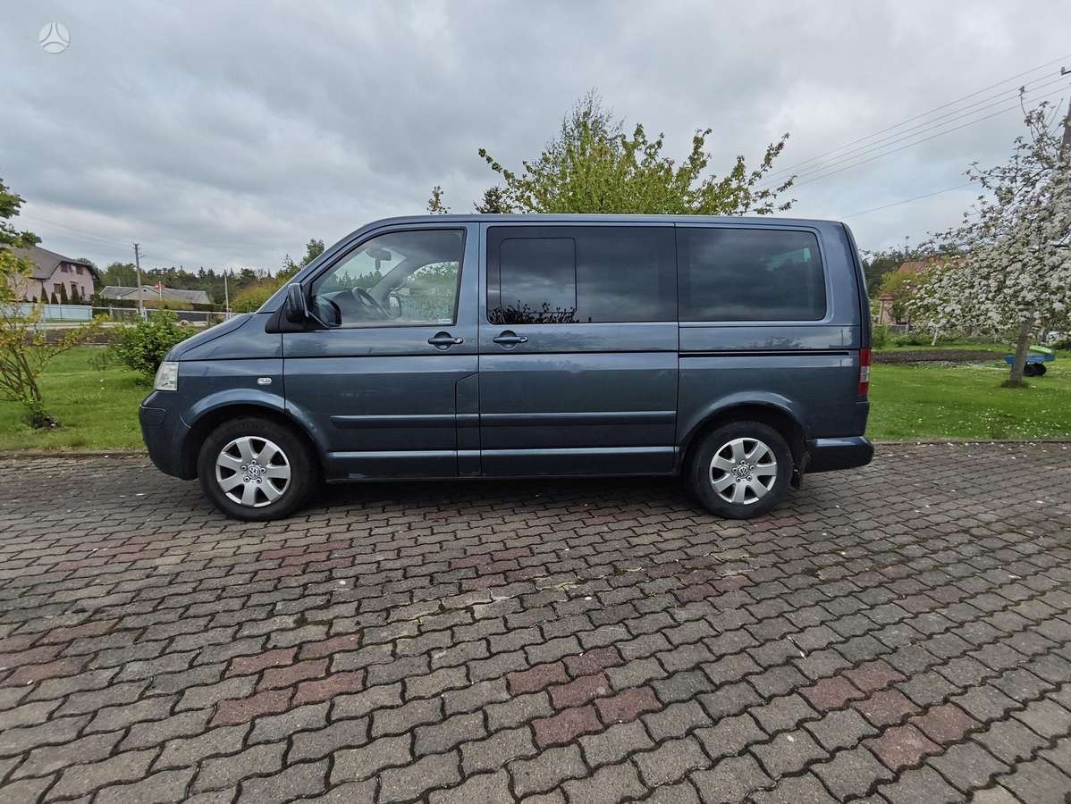 Volkswagen Multivan - 3