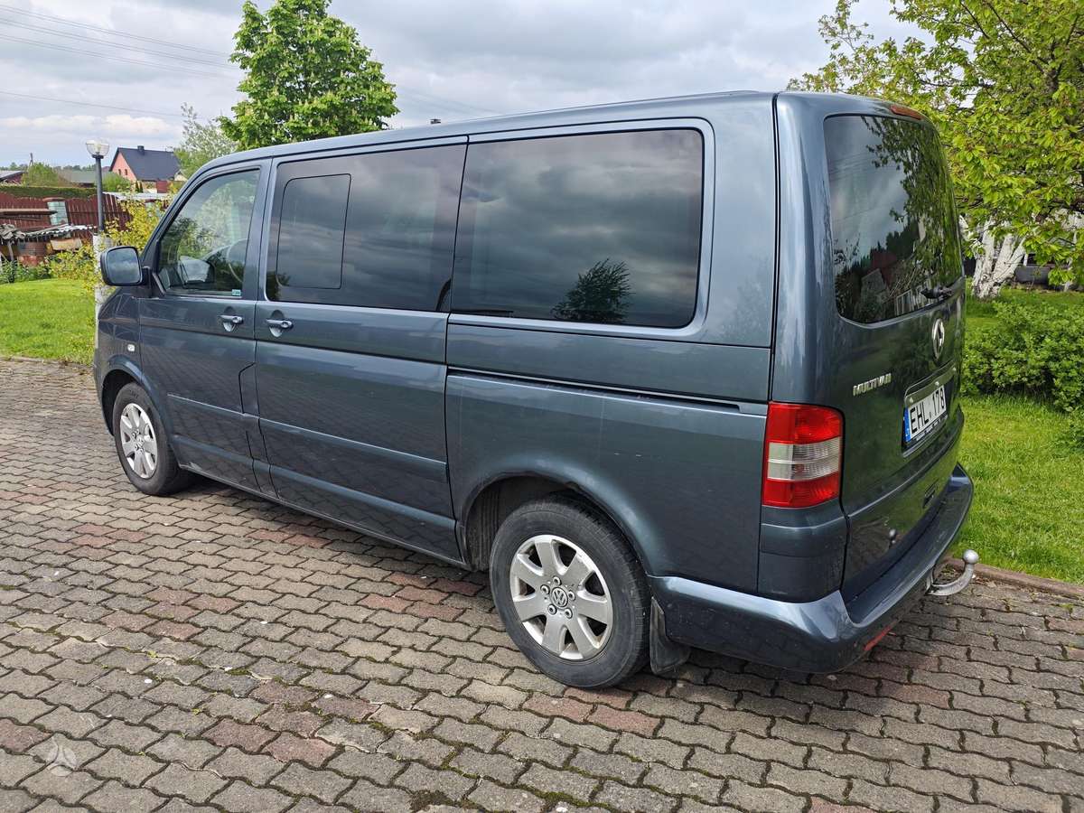 Volkswagen Multivan - 8