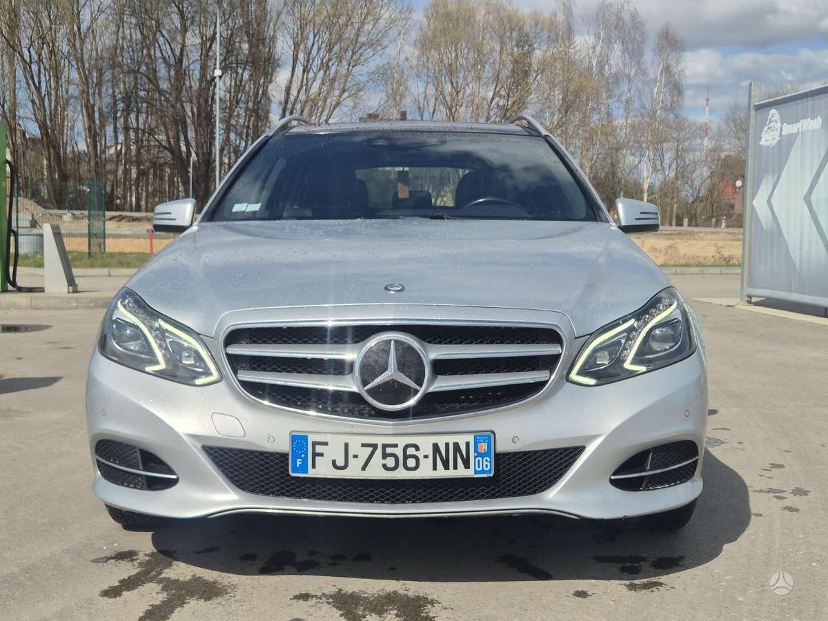 Mercedes-Benz E300, 2.1 l., Универсал