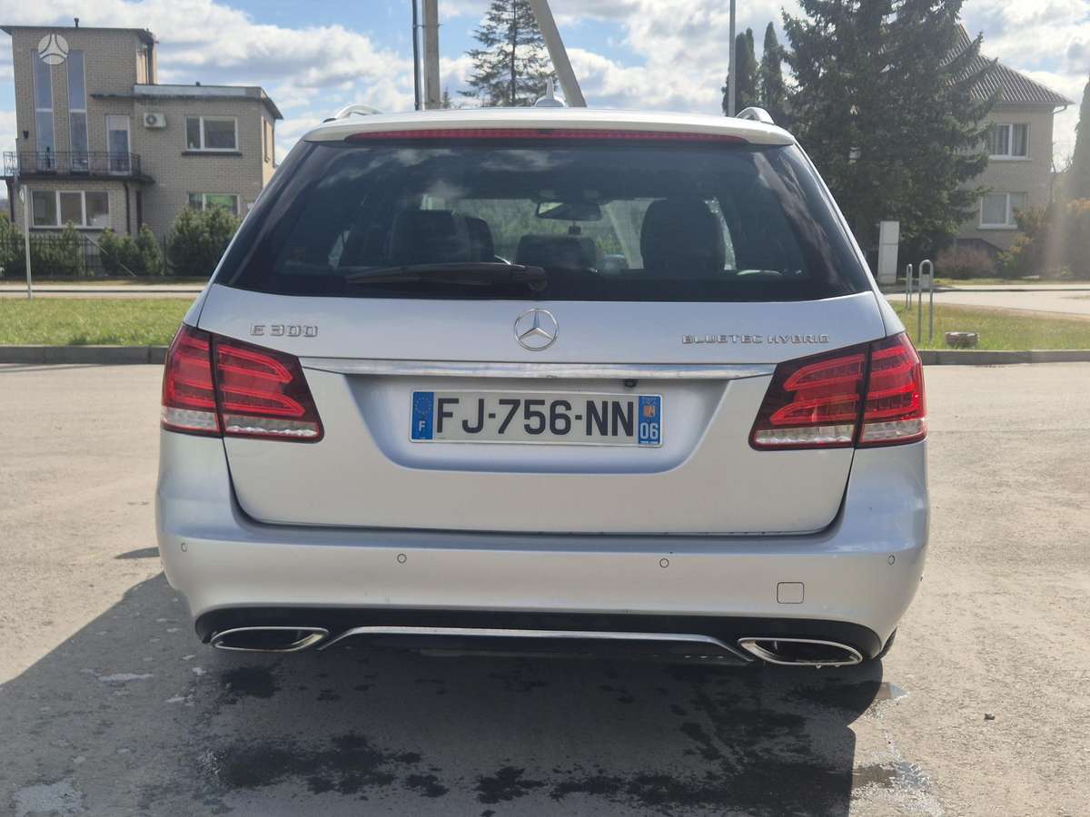 Mercedes-Benz E300, 2.1 l., Универсал