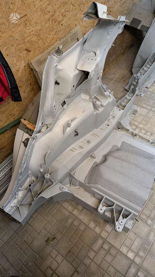 Tesla Model Y frame rails (fornt, rear)