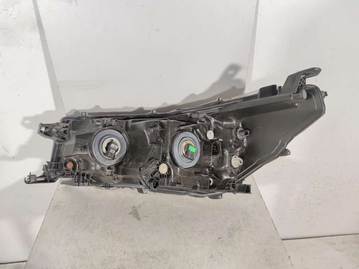 Toyota Hilux, 1Ej923364040, lights