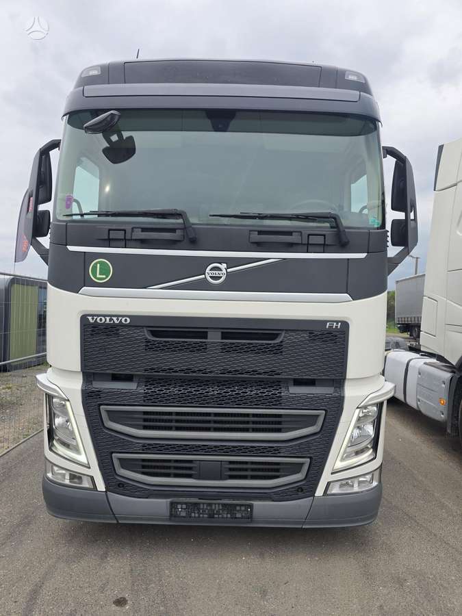 Volvo FH 460, double sleeper