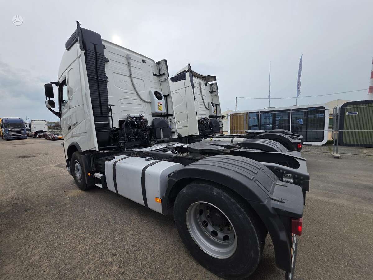 Volvo FH 460, double sleeper
