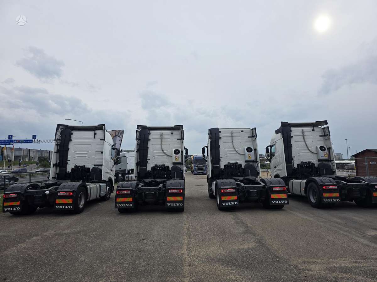 Volvo FH 460, double sleeper