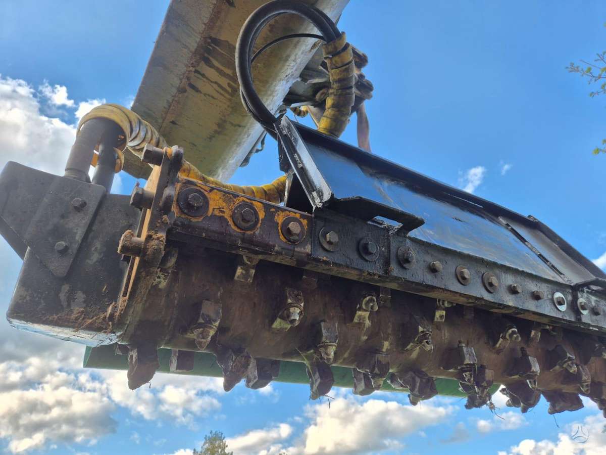 Bobcat Suokone MC4-180, frezos