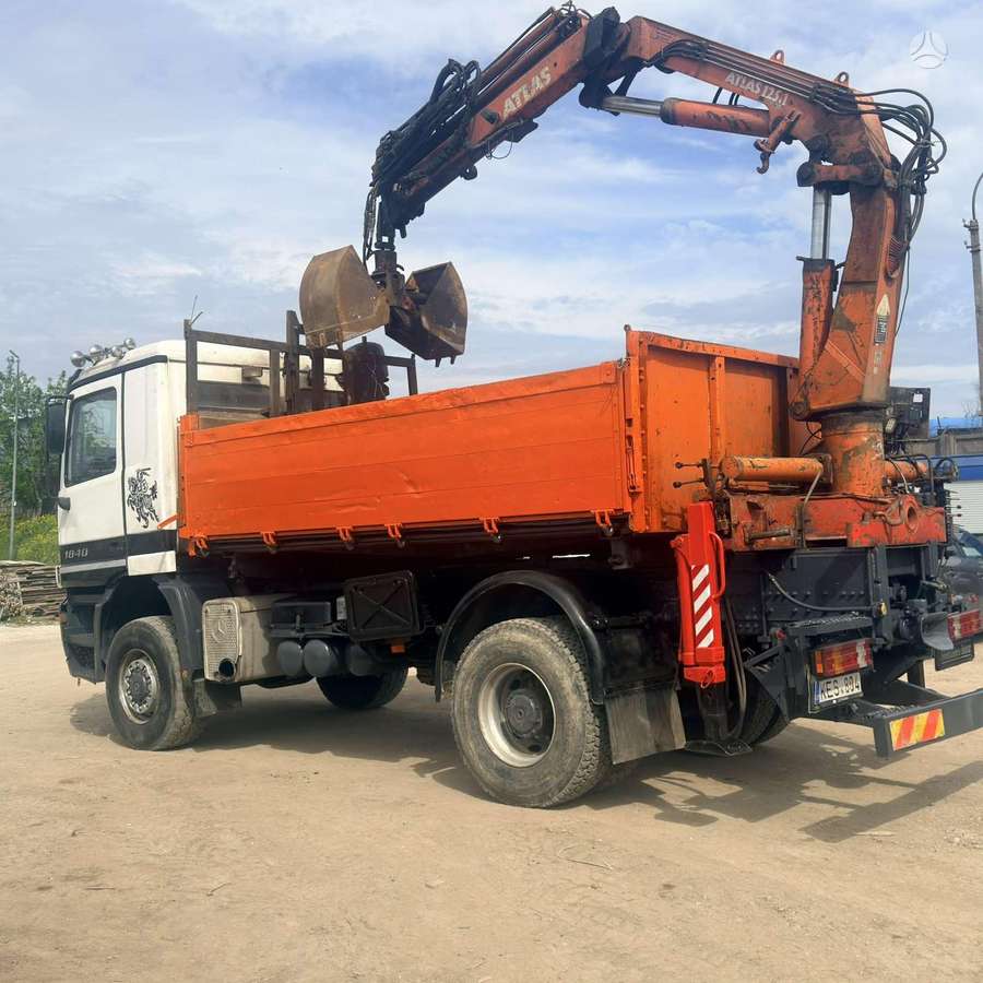 Mercedes-Benz 1840, dumpers with crane