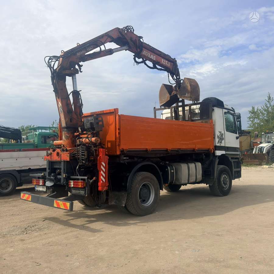 Mercedes-Benz 1840, dumpers with crane