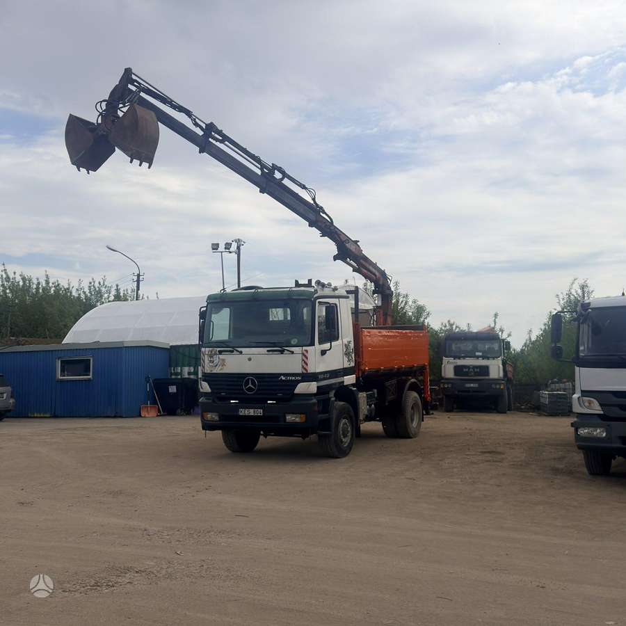 Mercedes-Benz 1840, dumpers with crane