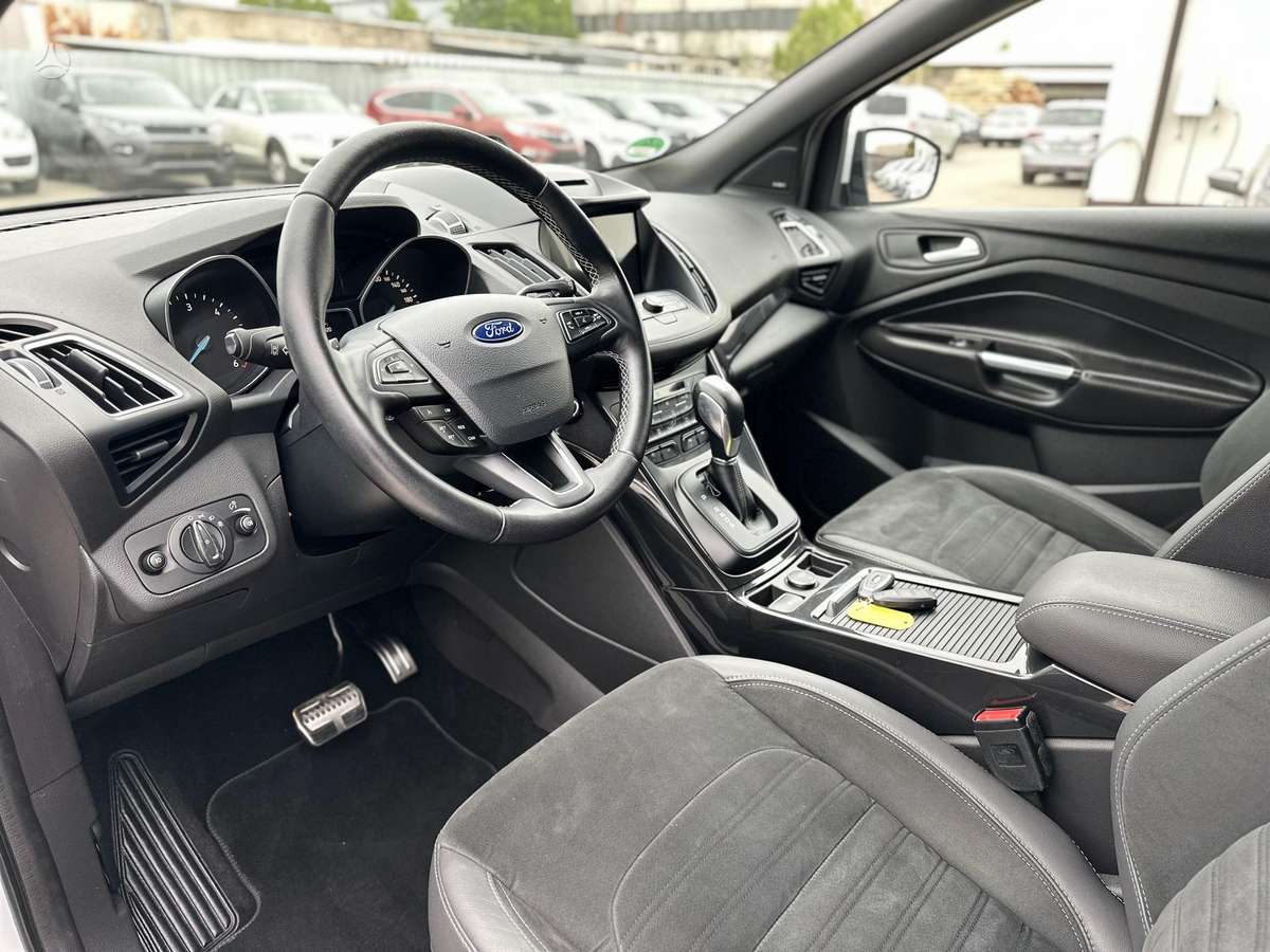 Ford Kuga, 2.0 l., off-road / crossover