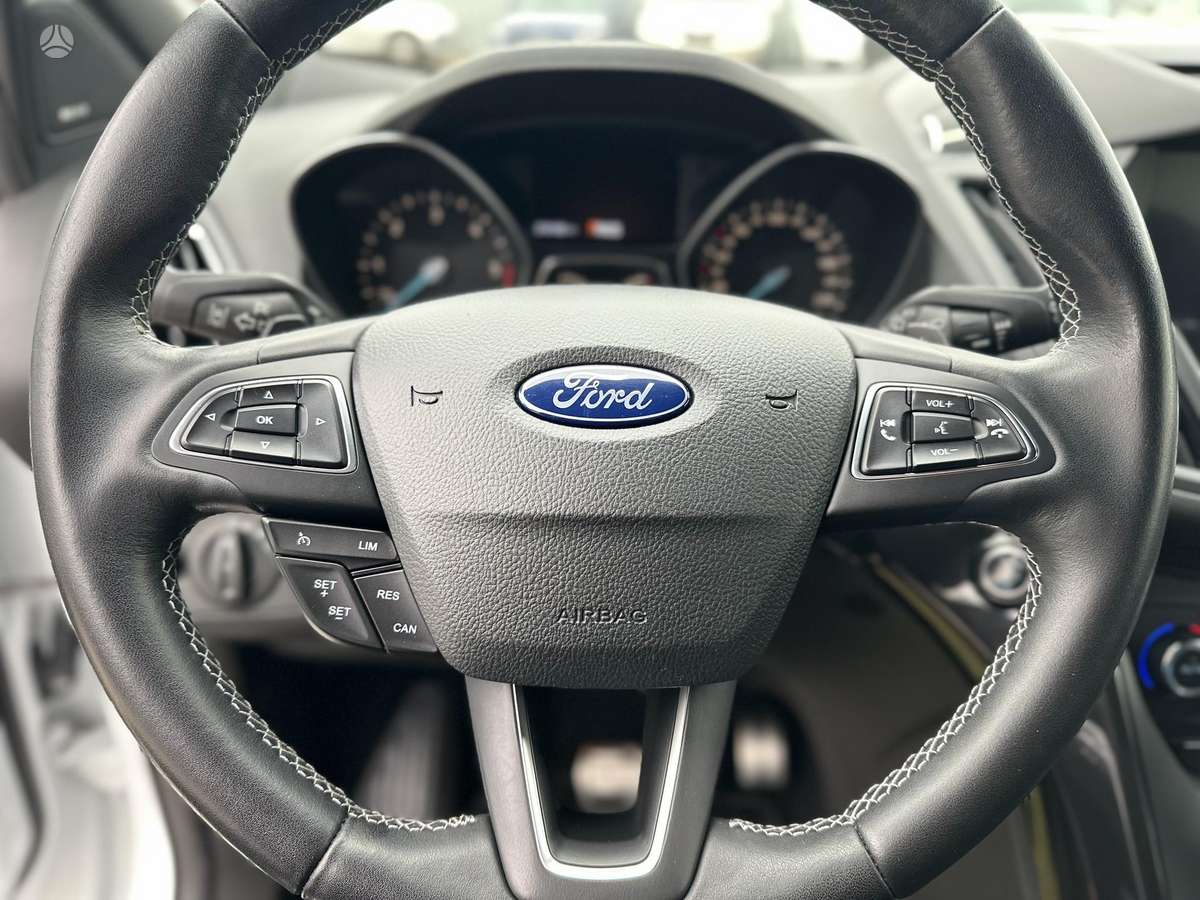 Ford Kuga, 2.0 l., off-road / crossover