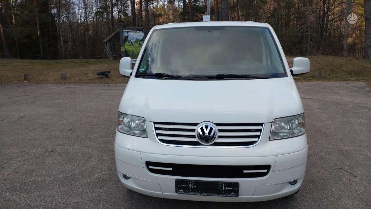 Volkswagen Multivan - 2