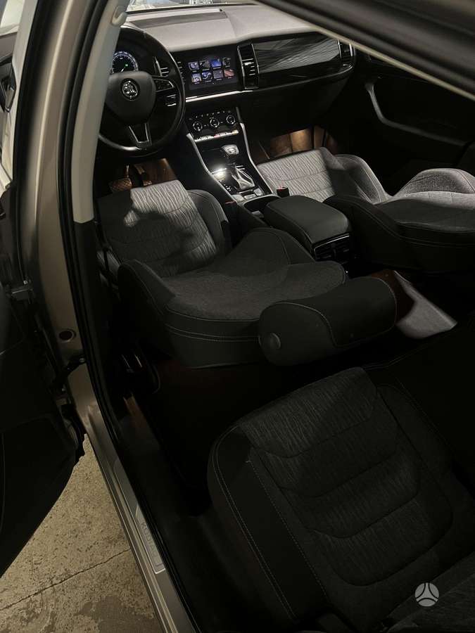 Skoda Kodiaq, 2.0 l., off-road / crossover
