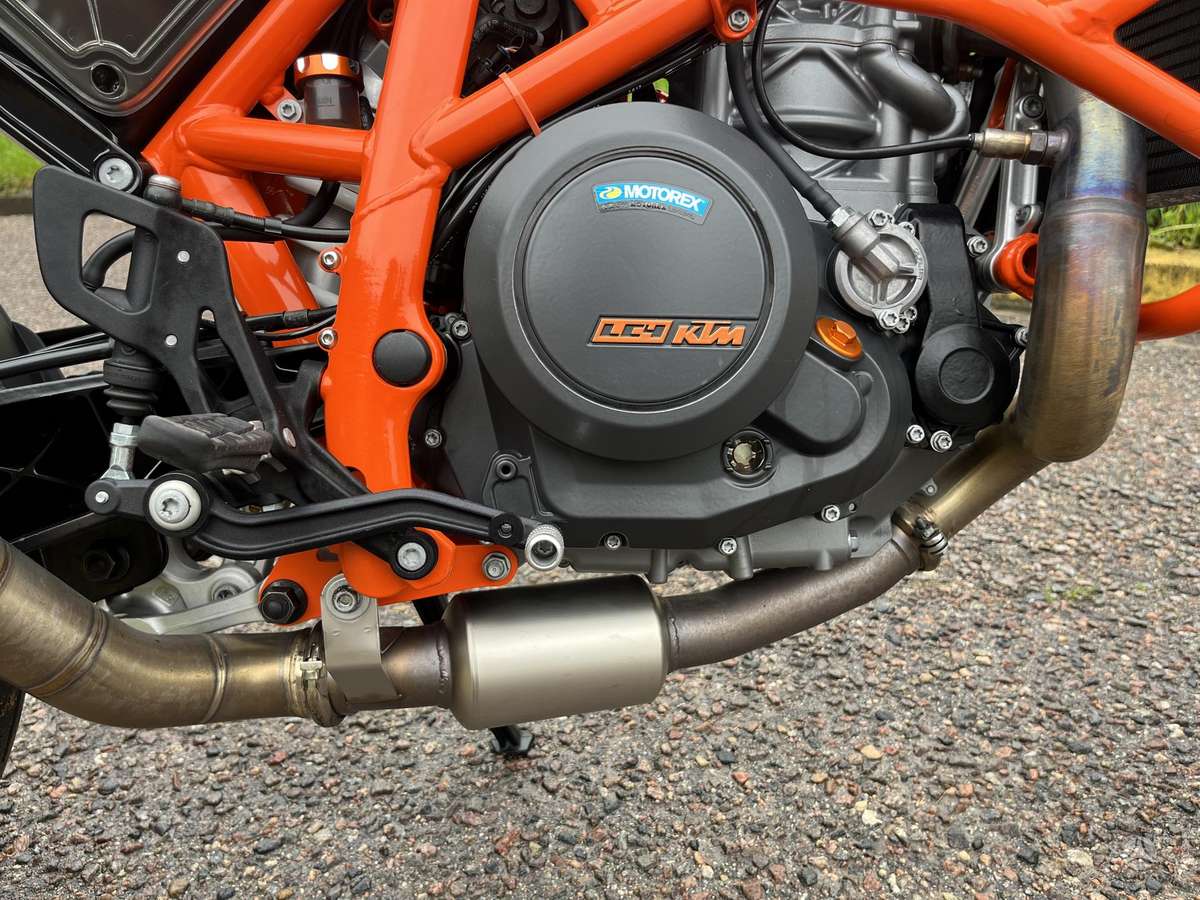KTM Duke 690cc, supermoto