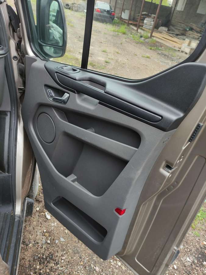 Ford Transit costum, passenger vans