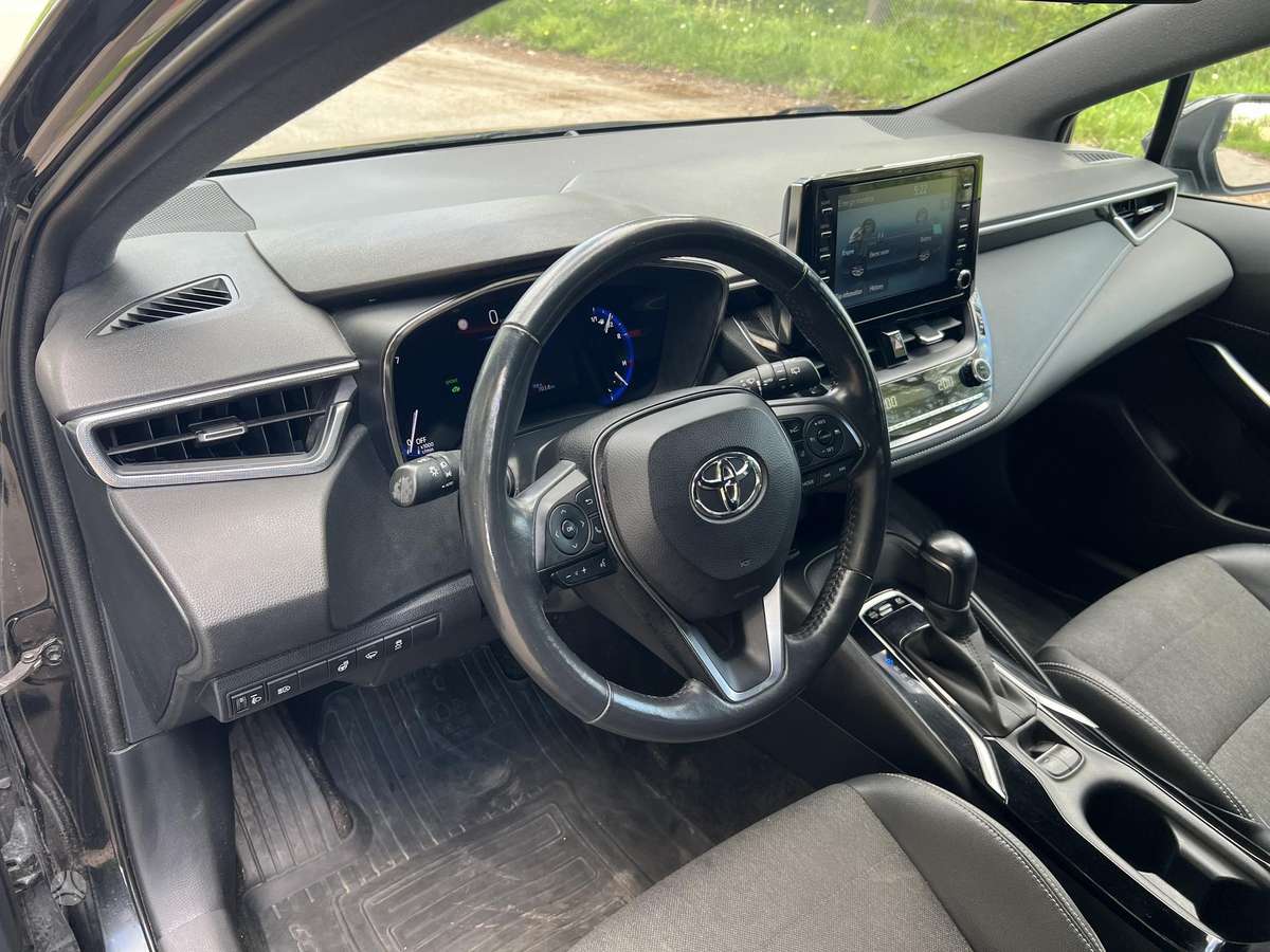 Toyota Corolla - 12