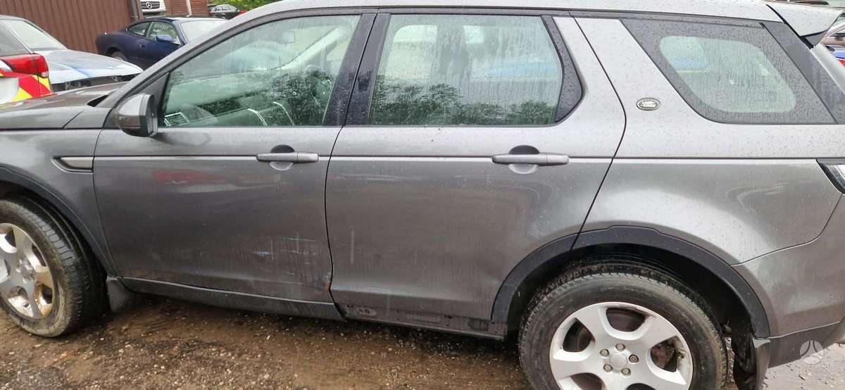 Land Rover Discovery Sport Dalimis