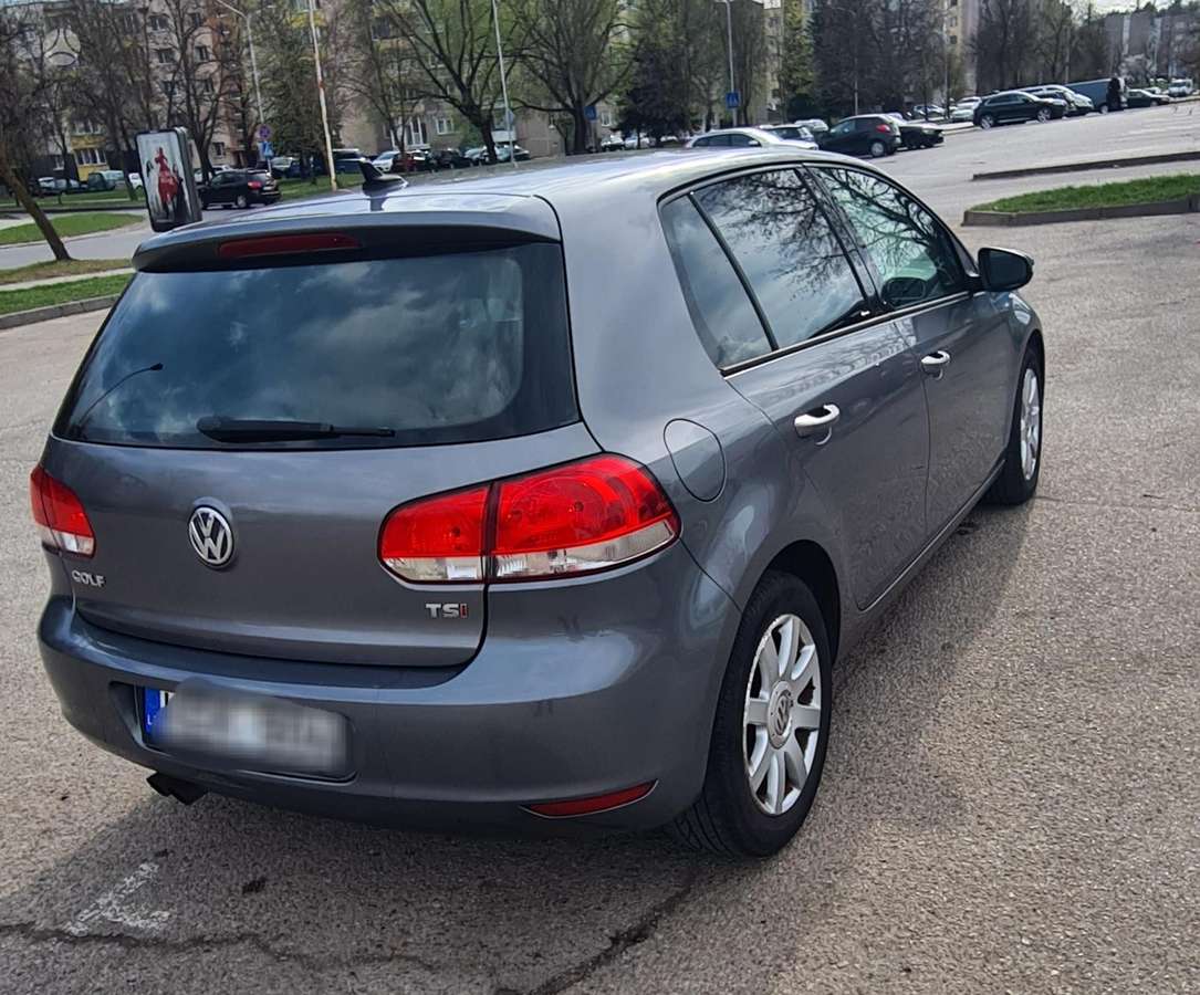 Volkswagen Golf - 3