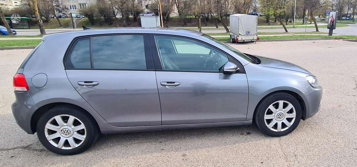 Volkswagen Golf - 4