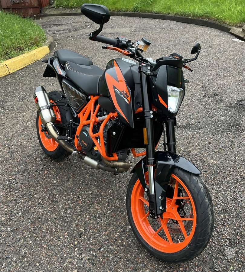 KTM Duke 690cc, supermoto