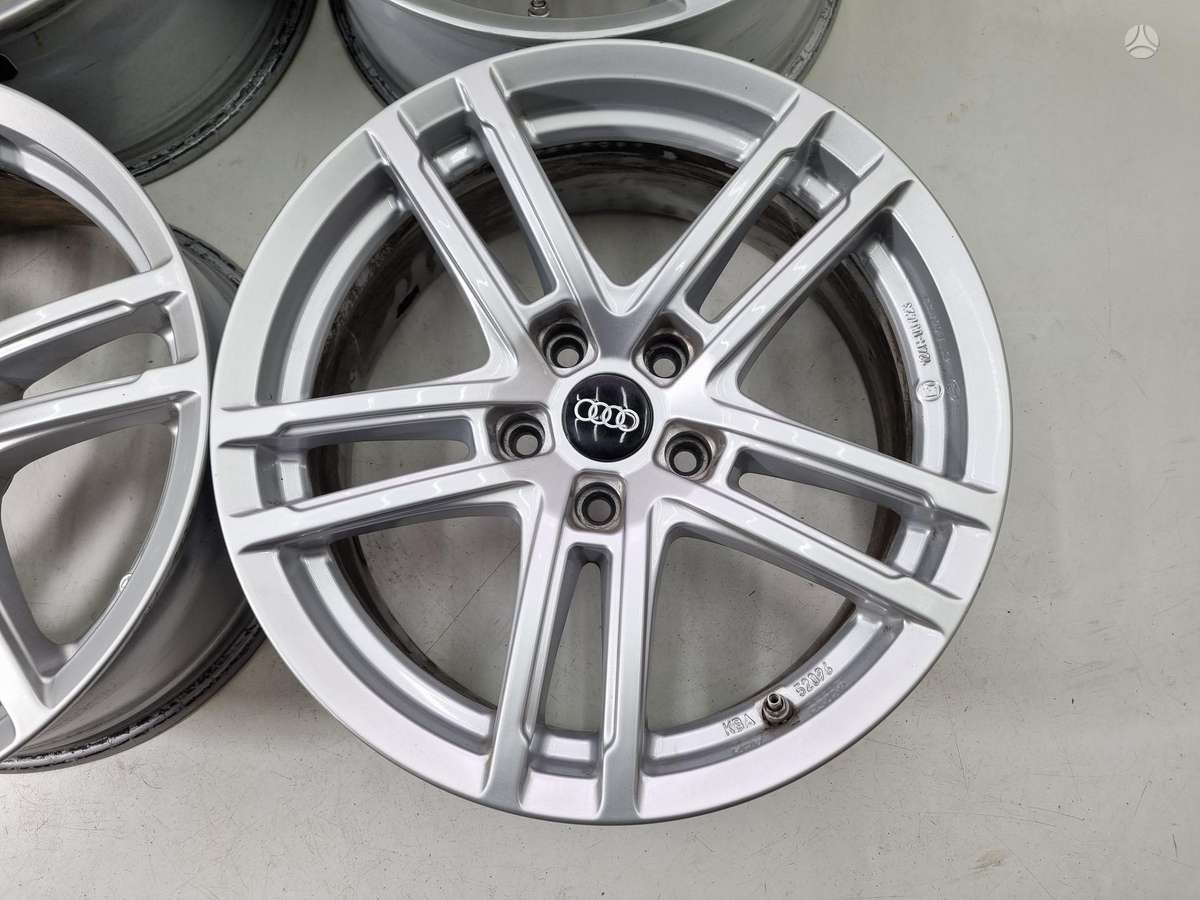 Audi A5, A6, lengvojo lydinio, R17