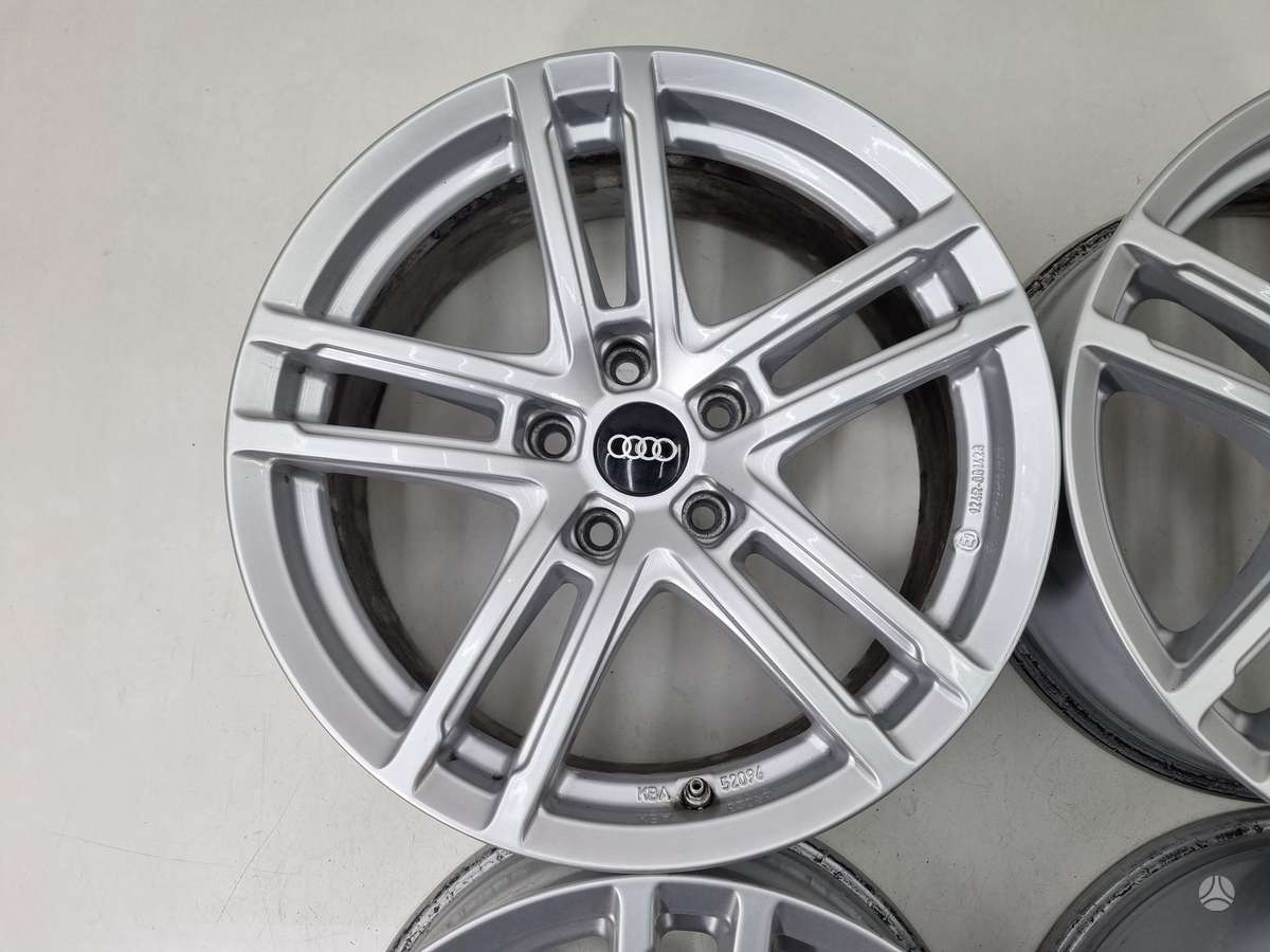 Audi A5, A6, lengvojo lydinio, R17