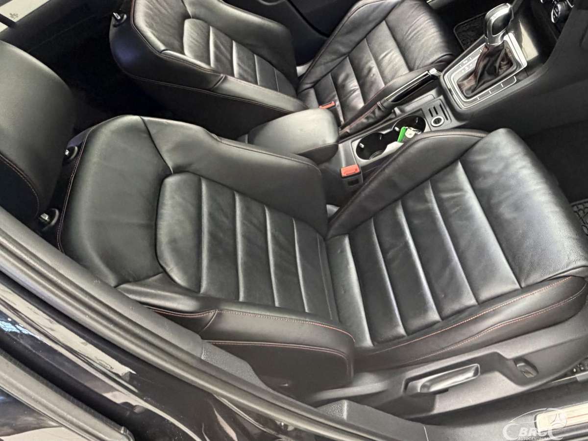 Volkswagen Golf, 2.0 l., hečbekas