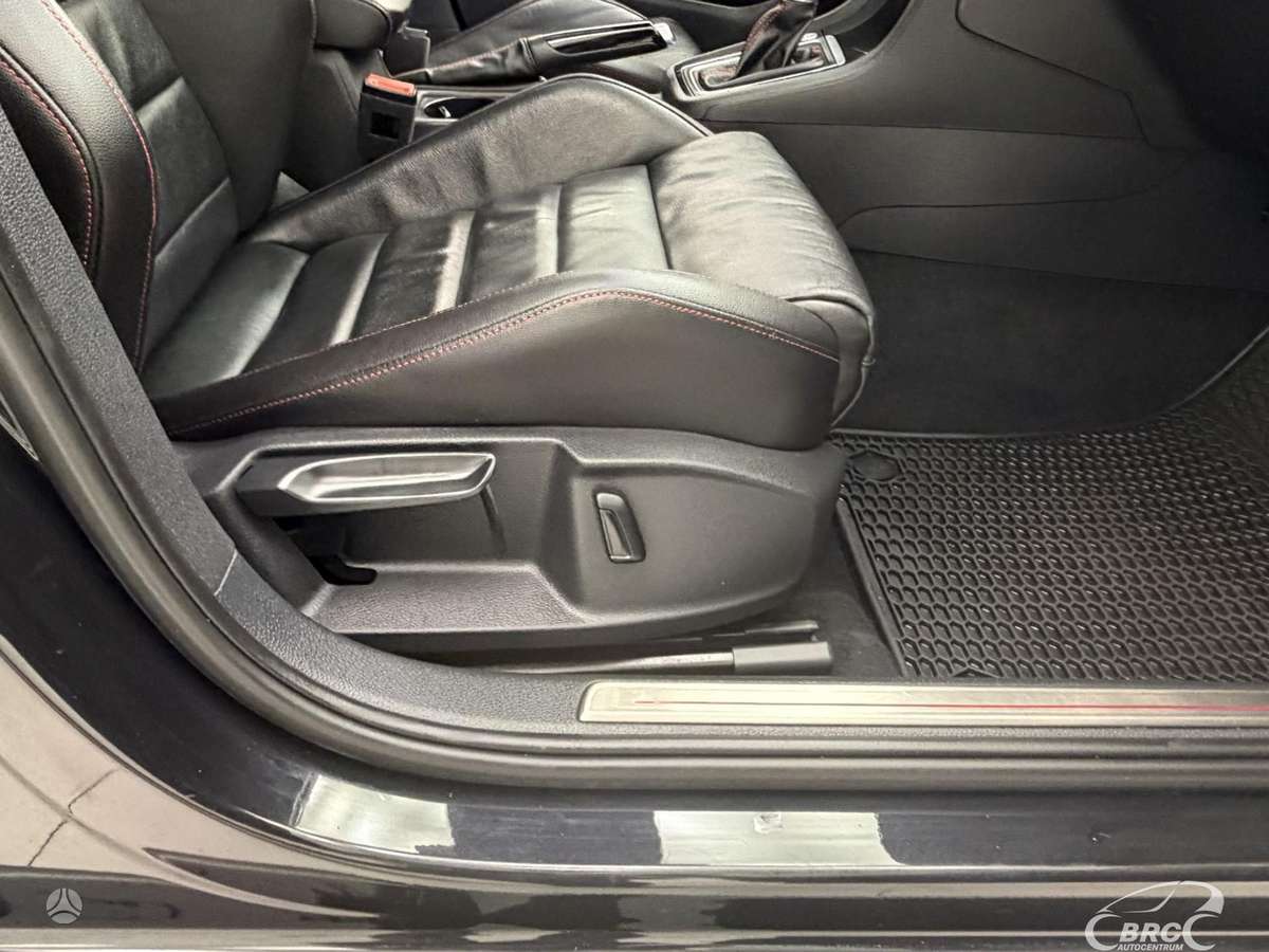 Volkswagen Golf, 2.0 l., hečbekas