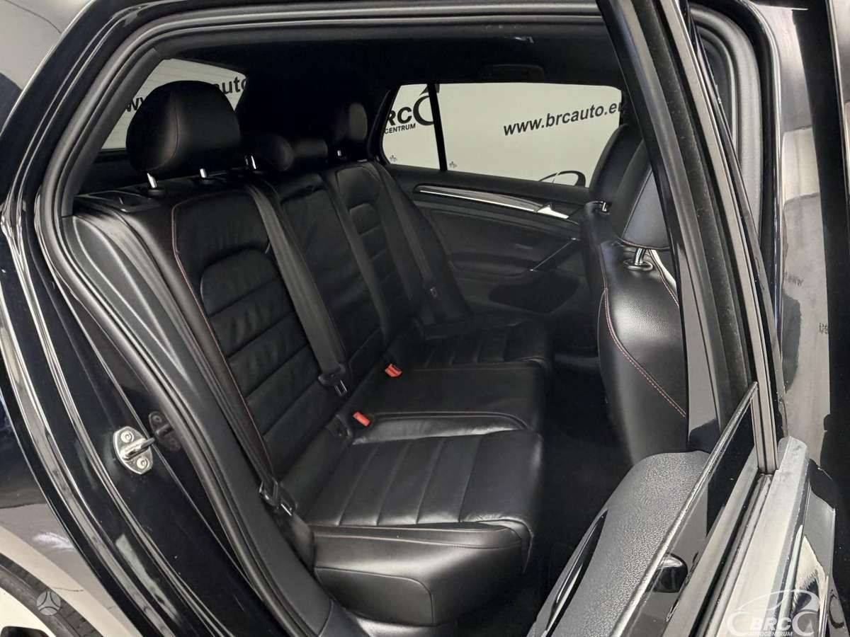 Volkswagen Golf, 2.0 l., hečbekas