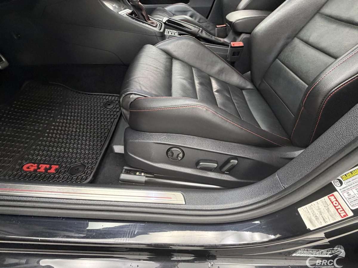 Volkswagen Golf, 2.0 l., hečbekas