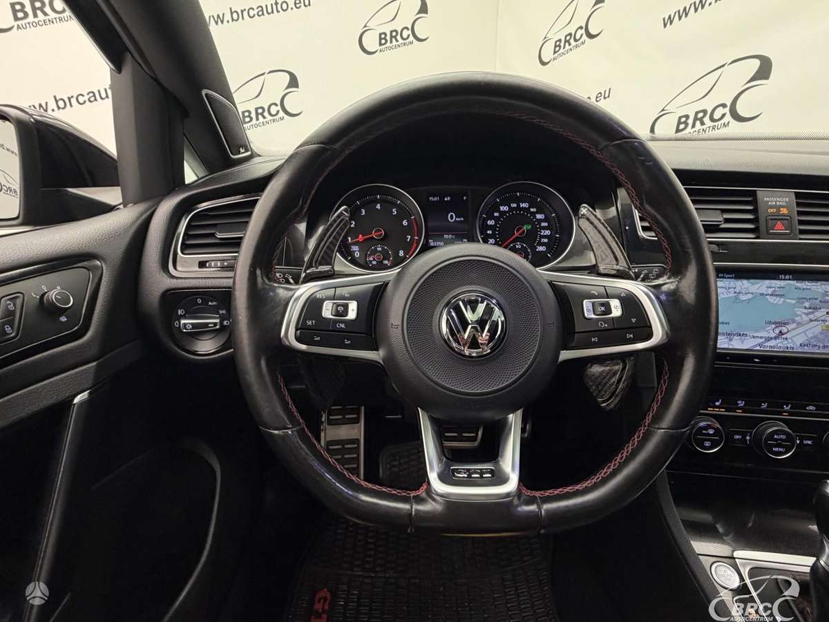 Volkswagen Golf, 2.0 l., hečbekas