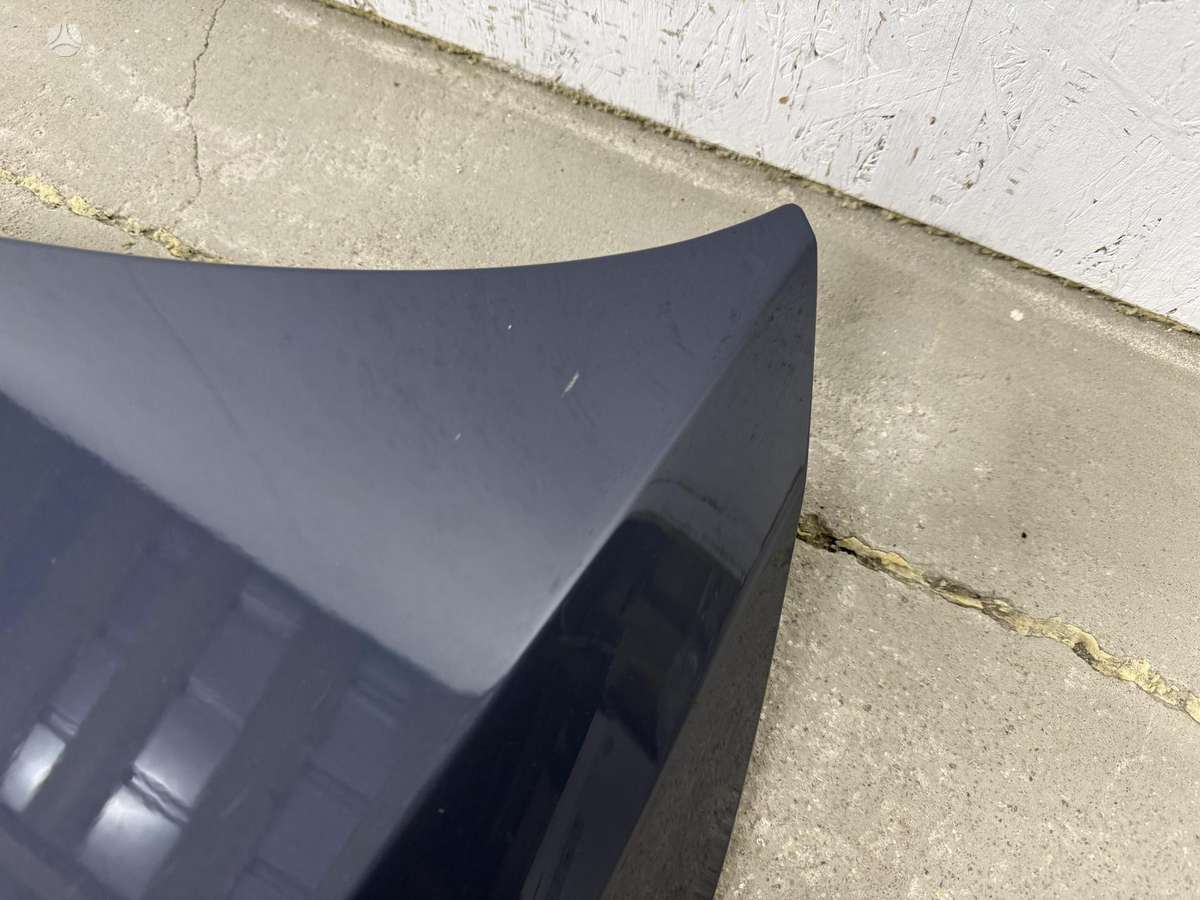 BMW 1 serija hood (front, rear)