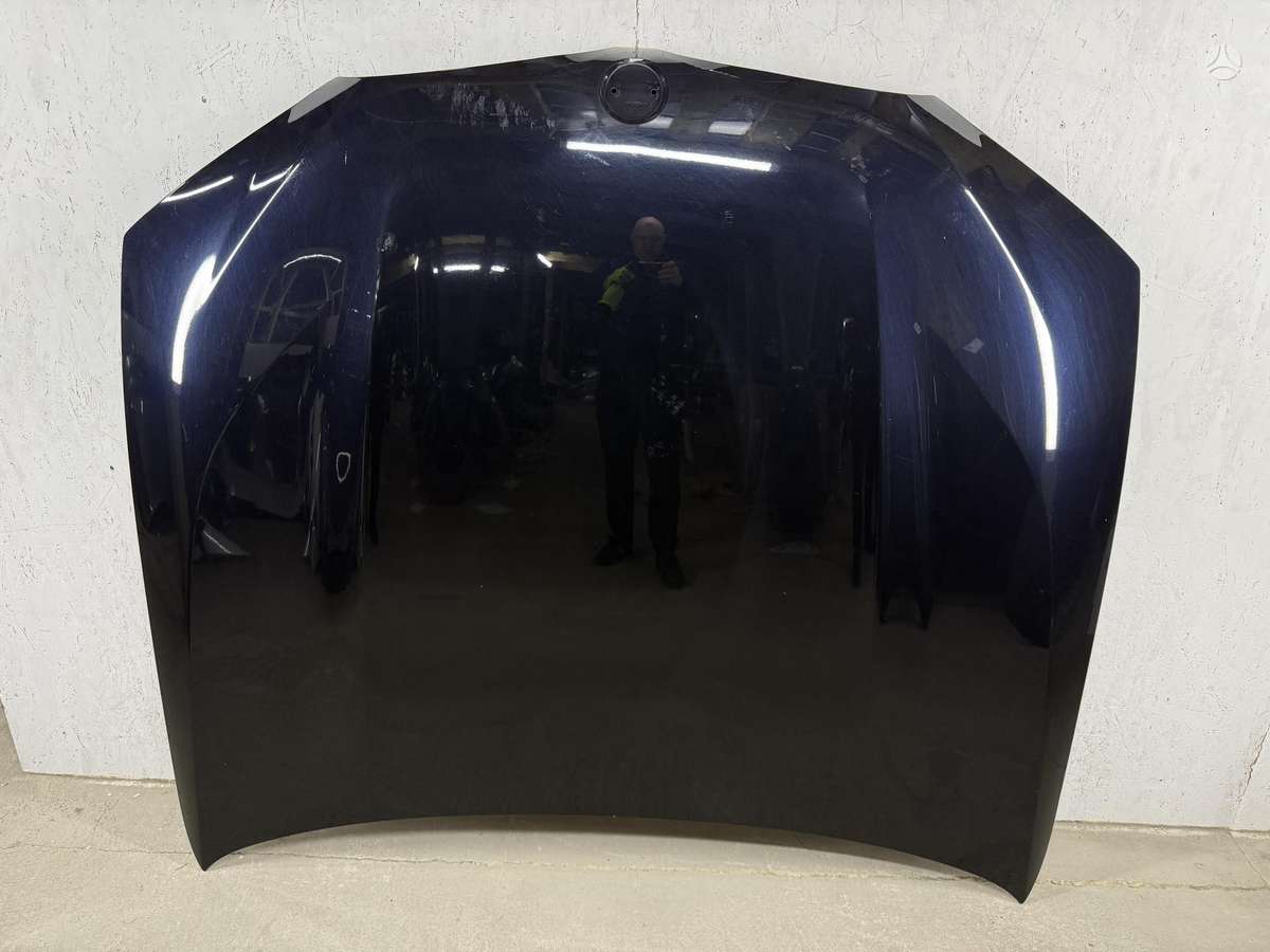 BMW X3 hood (front, rear)