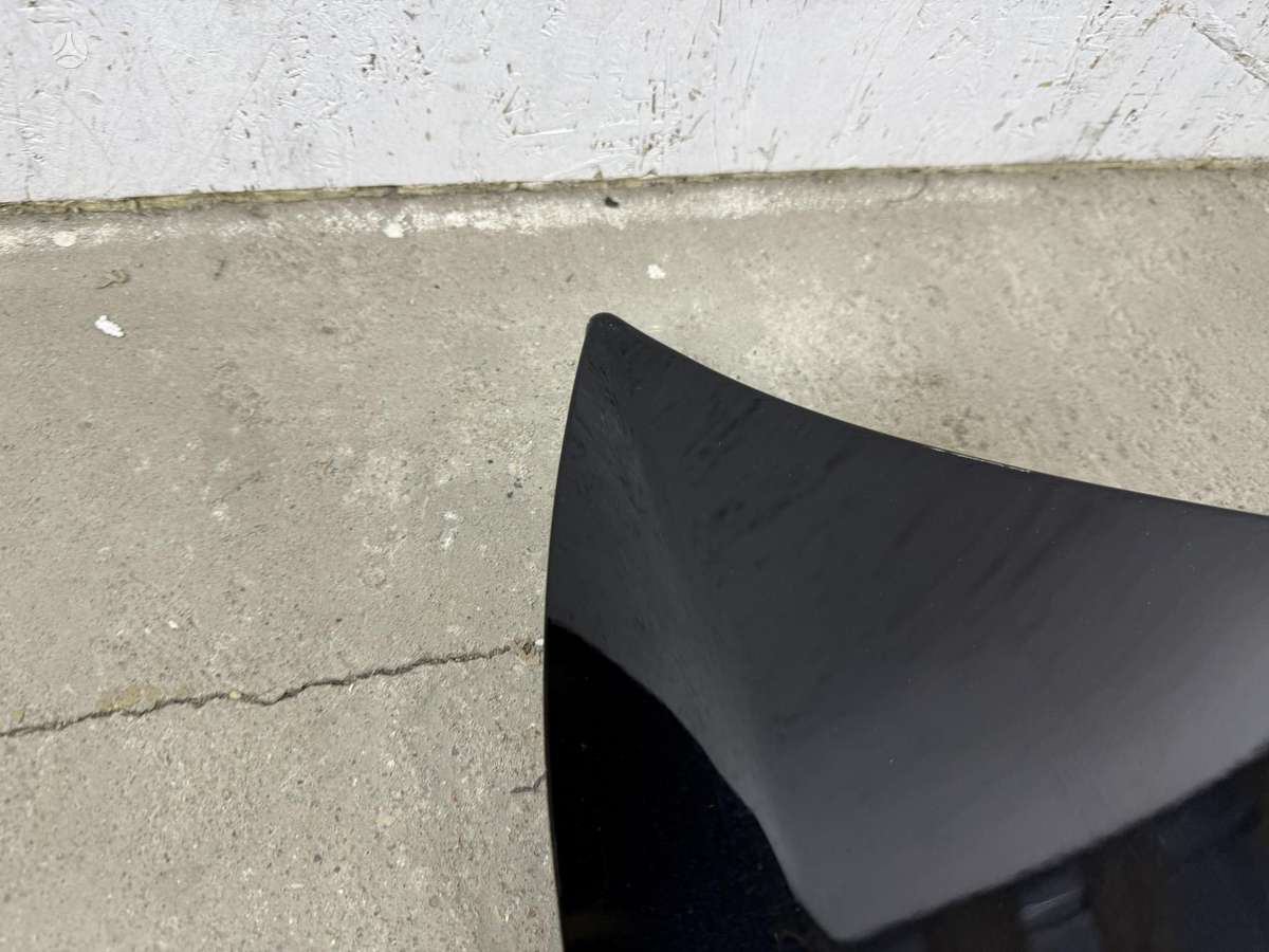 BMW X3 hood (front, rear)