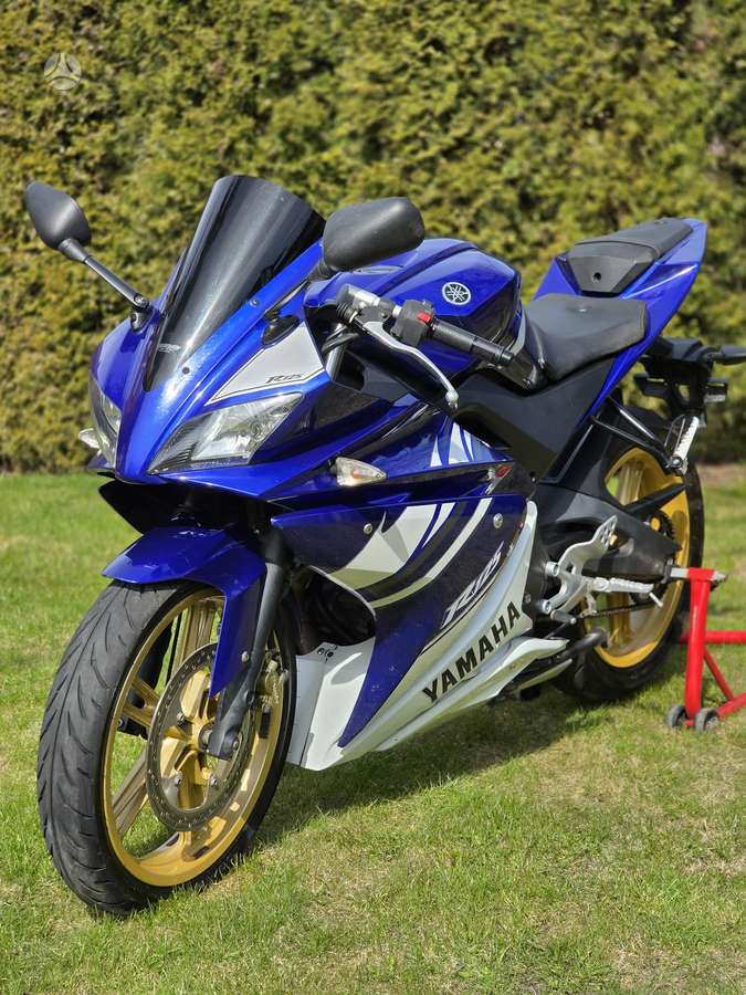 Yamaha YZF 125cc, superbikes