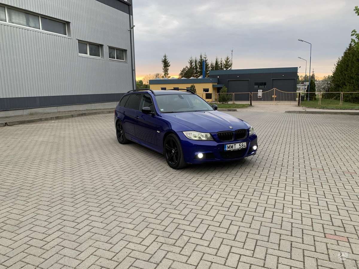 BMW 318, Универсал