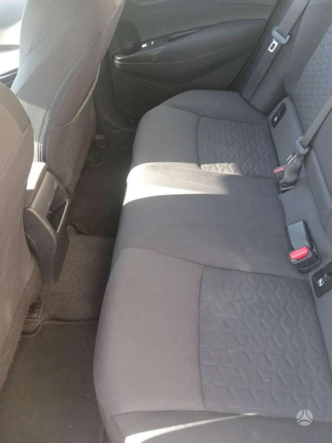 Toyota Corolla, 1.2 l., hatchback