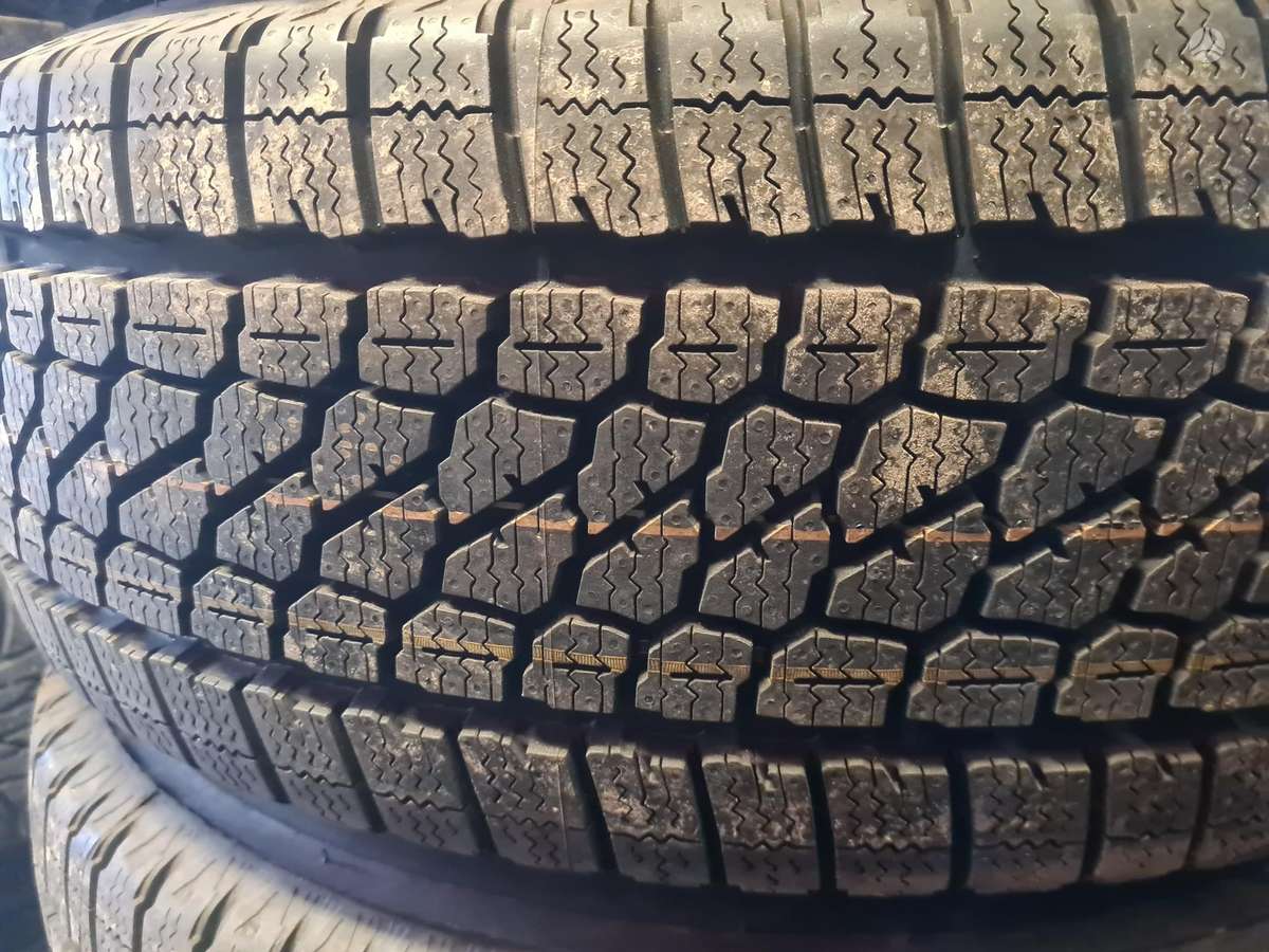 Firestone, ziemas 235/65 R16