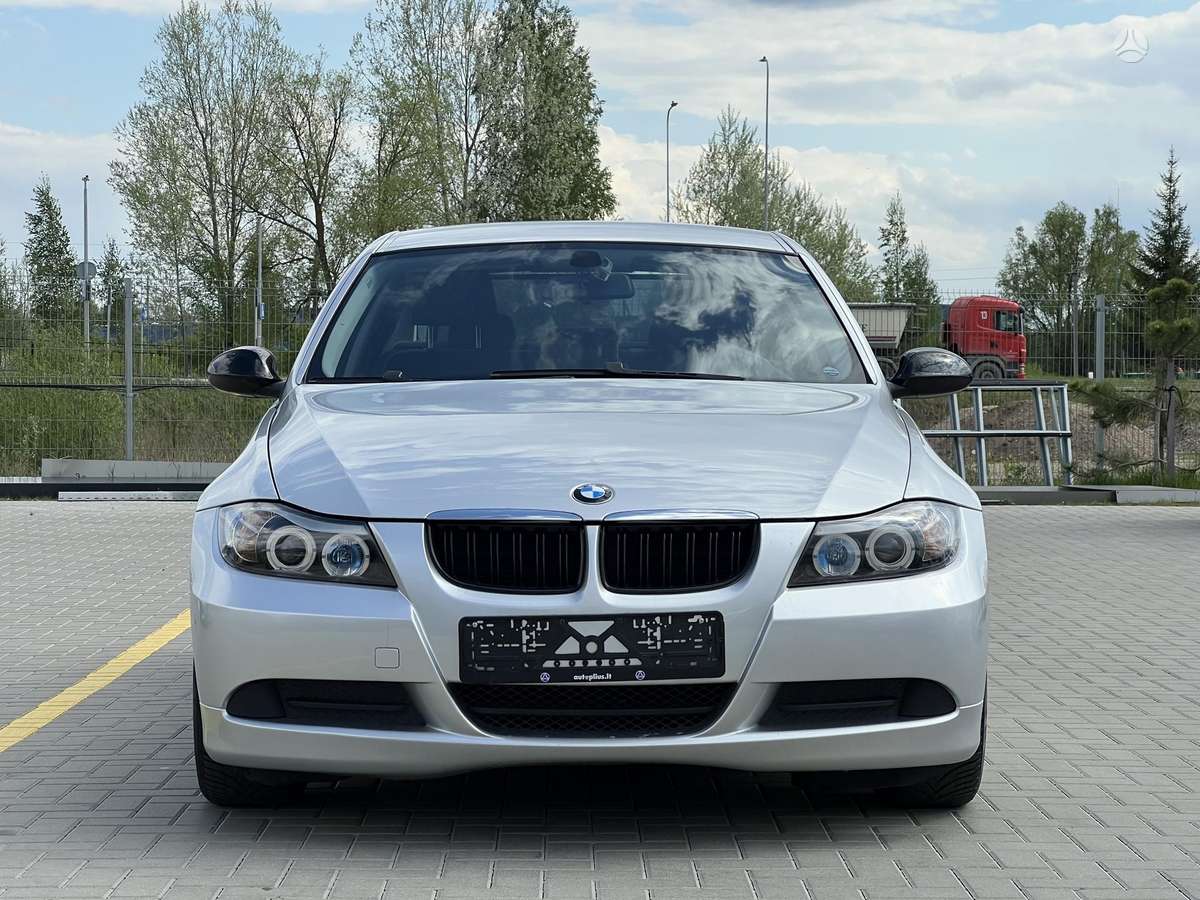 BMW 320, 2.0 l., Седан