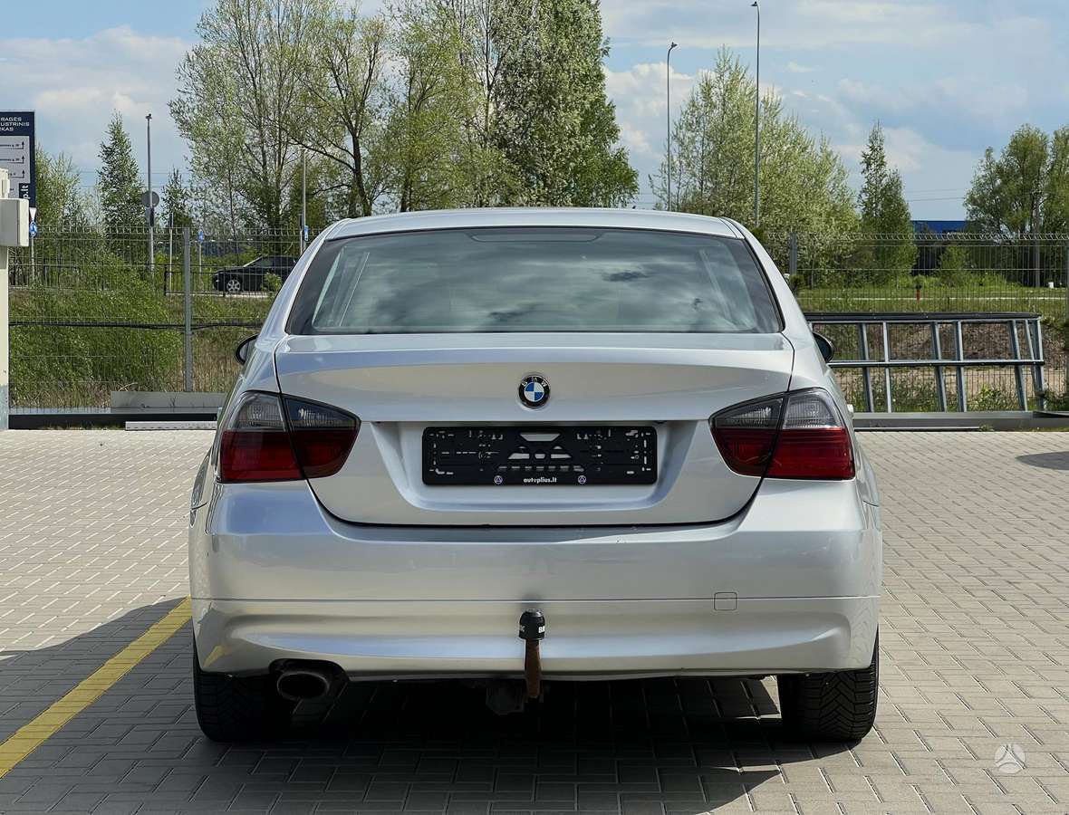 BMW 320, 2.0 l., Седан