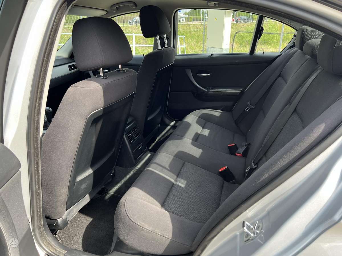 BMW 320, 2.0 l., Седан