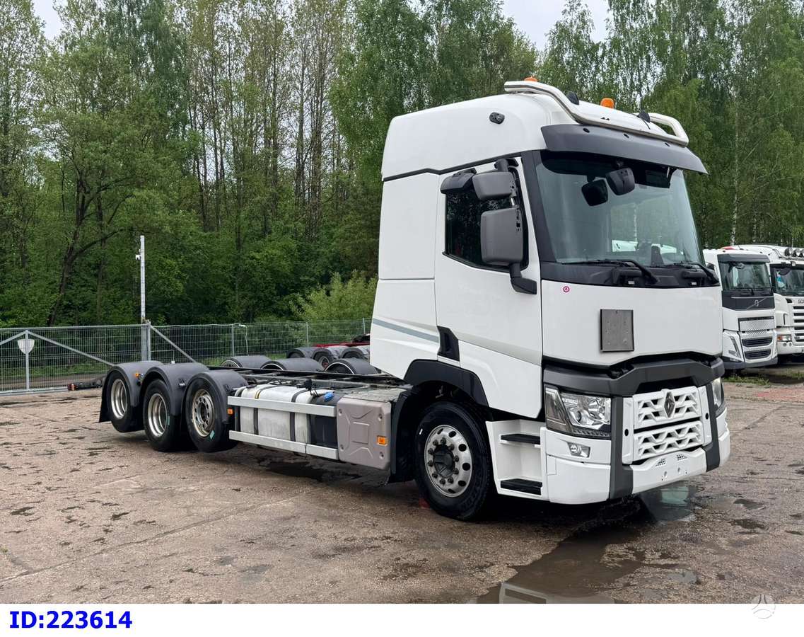 Renault T 520 8x2 (Steering axle), шасси