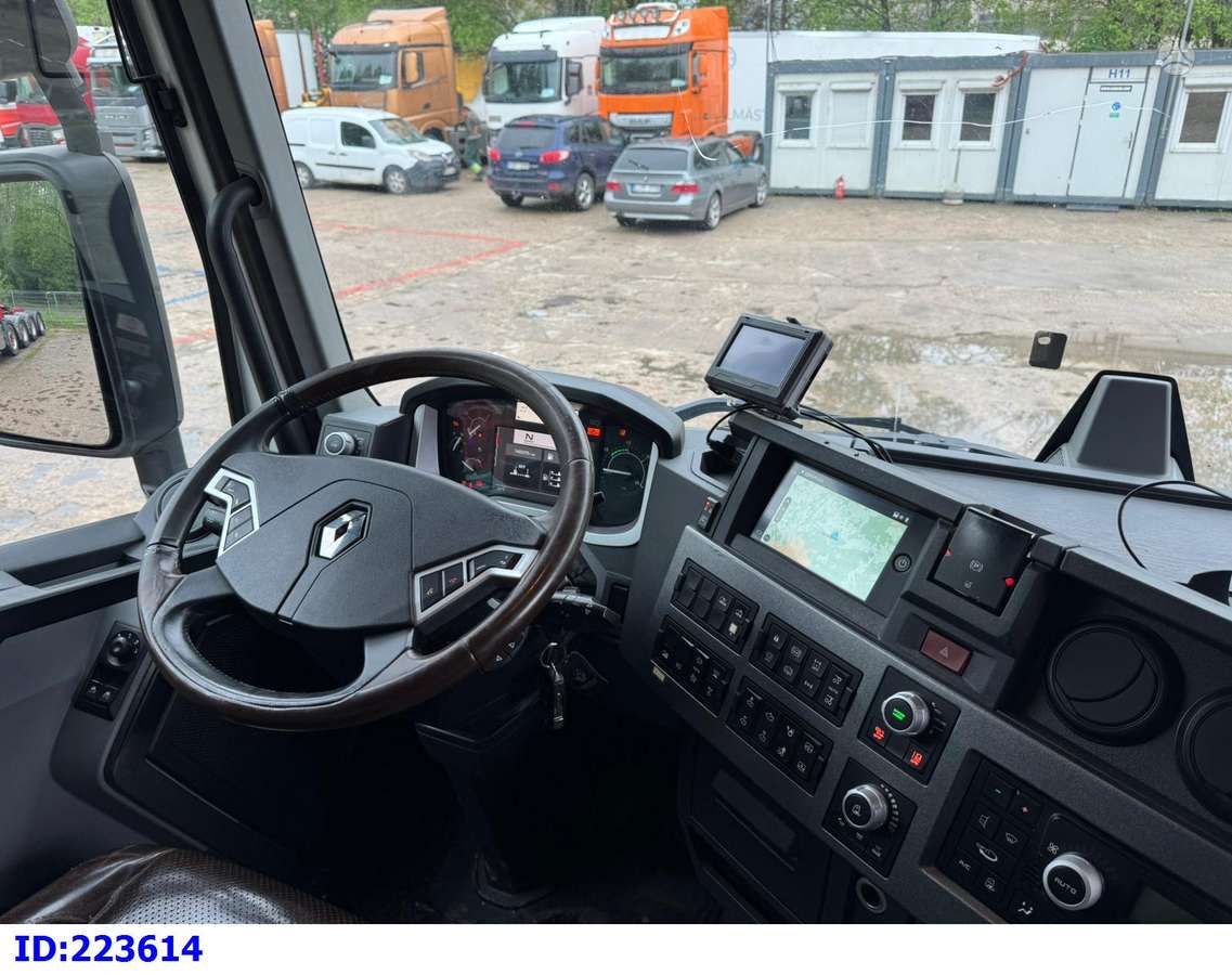 Renault T 520 8x2 (Steering axle), шасси