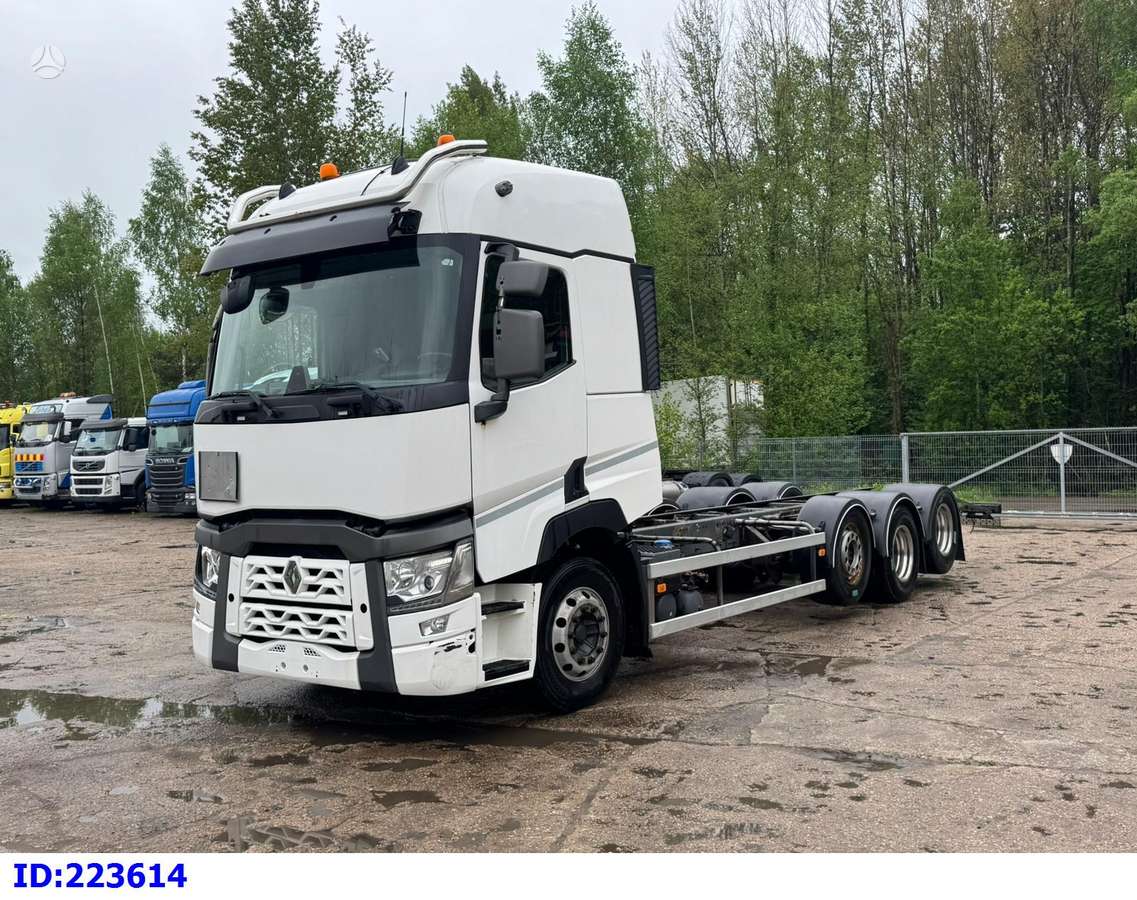 Renault T 520 8x2 (Steering axle), шасси