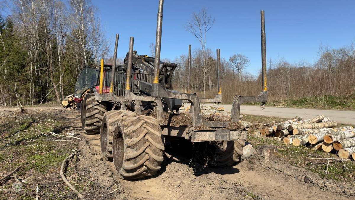 Valtra T144, лесные тракторы