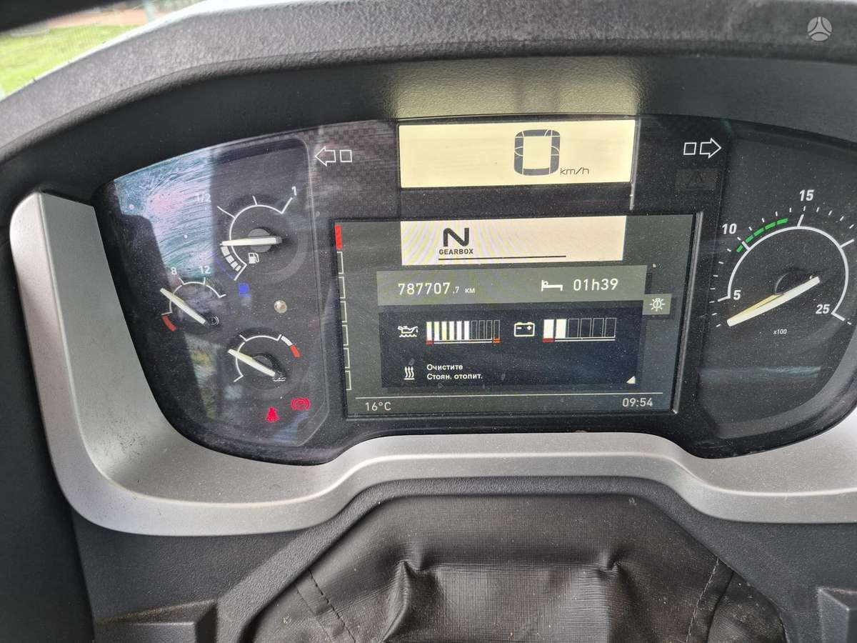Renault T520 MEGS, double sleeper
