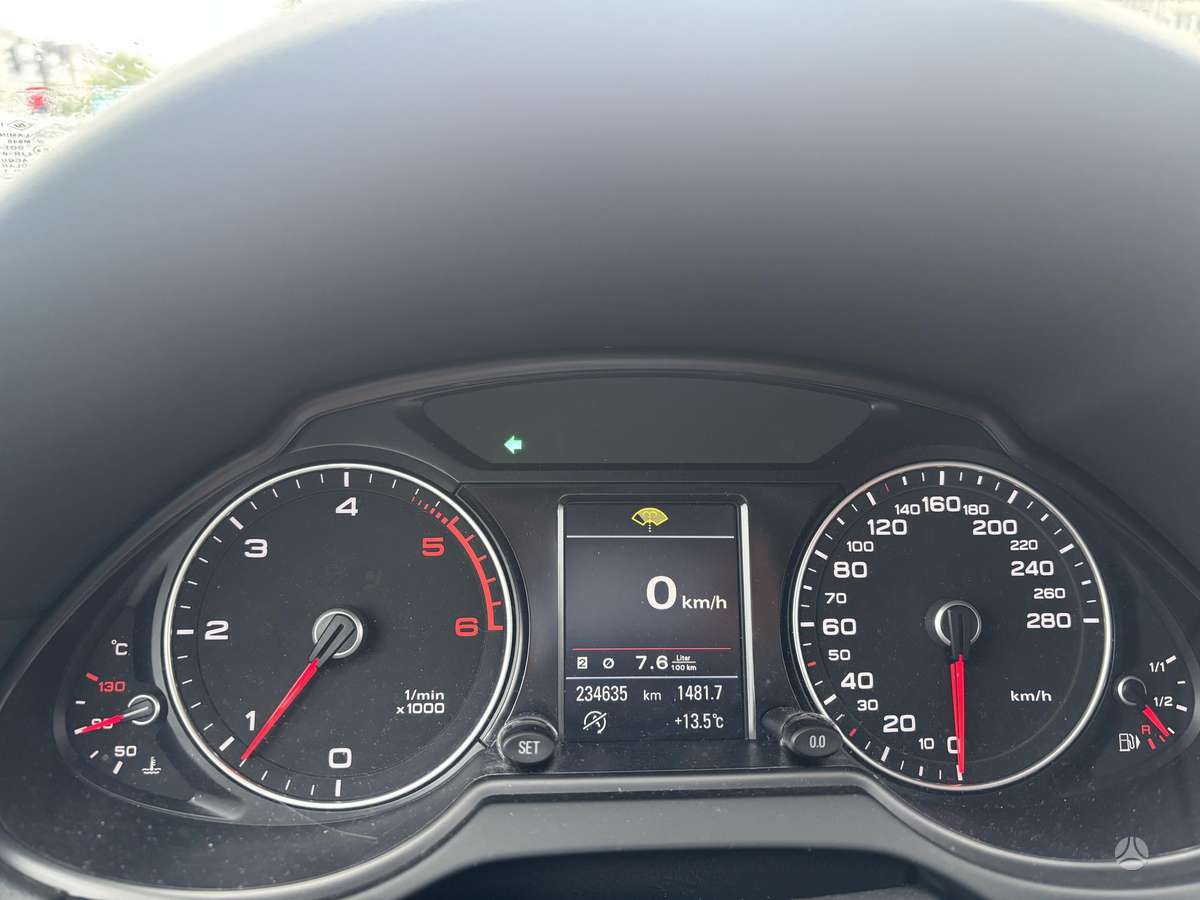 Audi Q5, 2.0 l., Внедорожник / Кроссовер