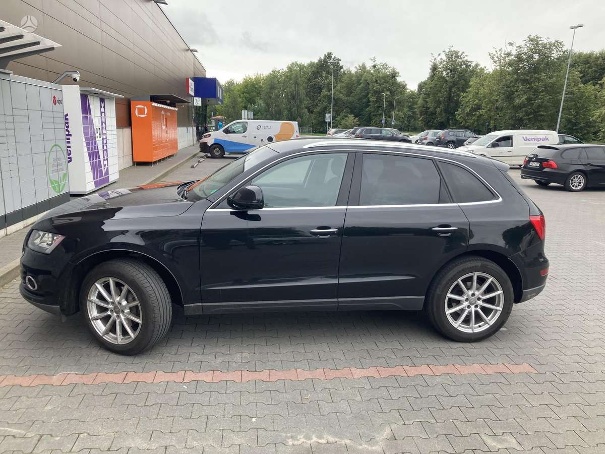 Audi Q5, 2.0 l., Внедорожник / Кроссовер