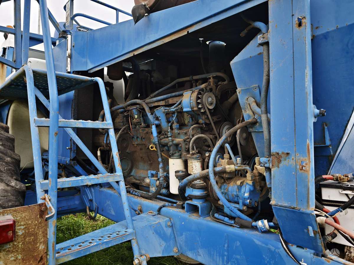 Ma.Tra. M440D  150-120, self-propelled sprayers